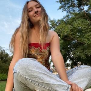Meet your Posher, Sophia